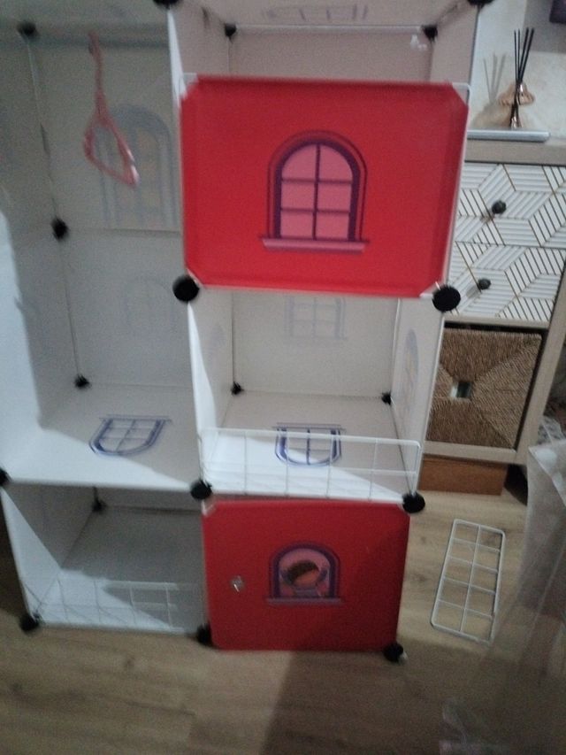 Roupeiro infantil portátil