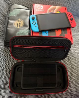 Nintendo Switch OLED - Azul y Rojo