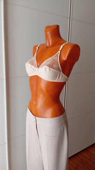Sujetador vintage encaje beige. Vintage
