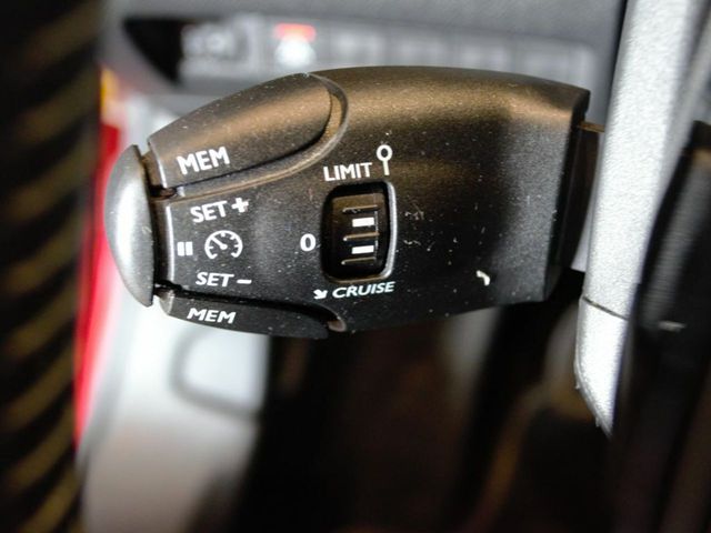 Peugeot 2008 Allure Puretech 130 S&S BVM6