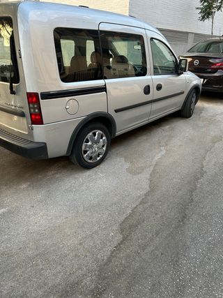 Opel Combo 2006