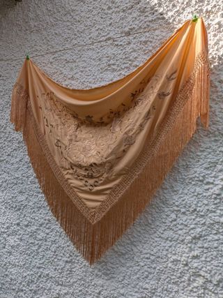 Mantoncillo Flamenco Beige Tostado Monocolor