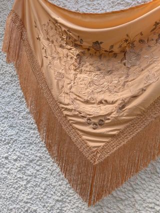 Mantoncillo Flamenco Beige Tostado Monocolor