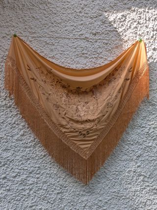 Mantoncillo Flamenco Beige Tostado Monocolor