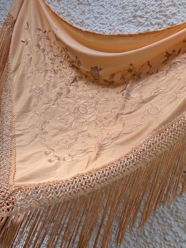 Mantoncillo Flamenco Beige Tostado Monocolor