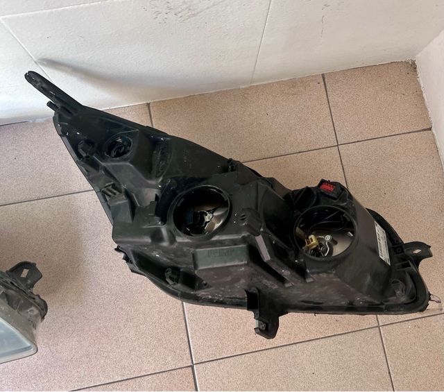 Faros Opel Insignia 2010