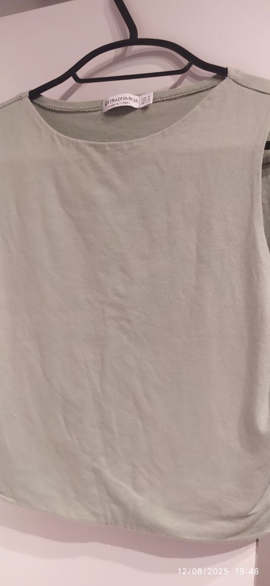 2 camisetas tirantes gris y verde