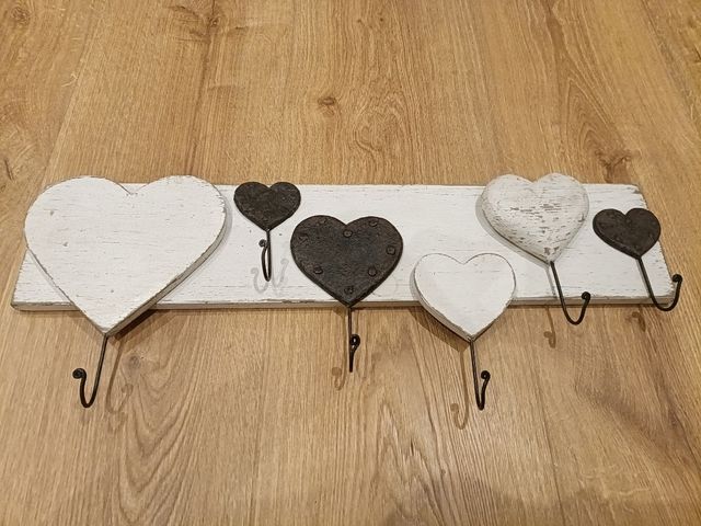 Perchero Colgador 5 corazones