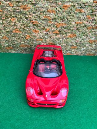 Ferrari F50 – Escala 1:18 – Maisto