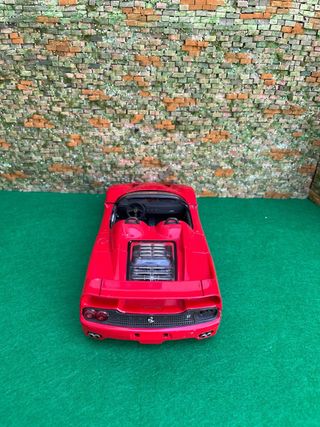 Ferrari F50 – Escala 1:18 – Maisto