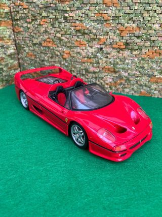 Ferrari F50 – Escala 1:18 – Maisto