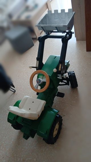 Tractor infantil con pala
