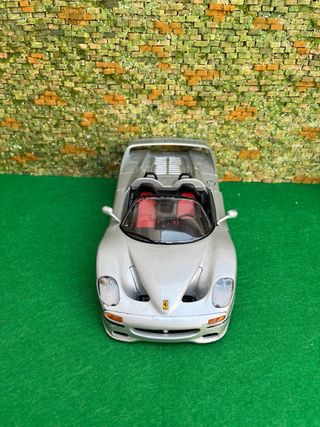  Ferrari F50 – Escala 1:18 – Maisto
