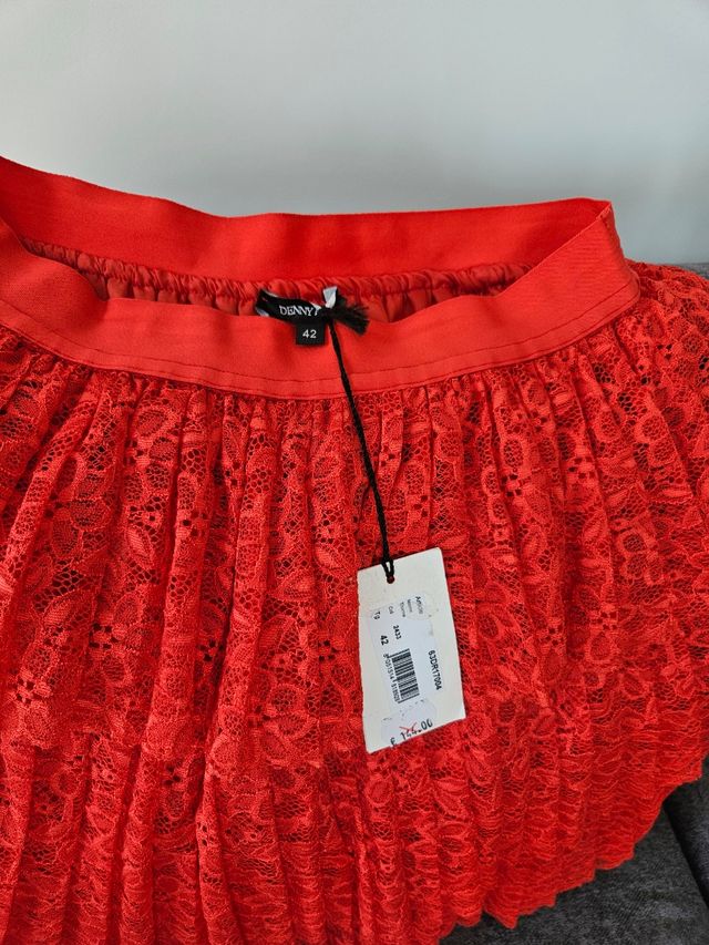 Falda roja Denny Rose XL