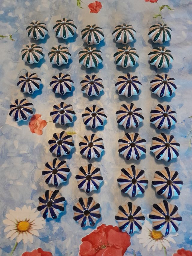 32 alças de porcelana vintage