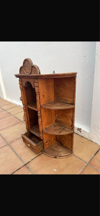 Mobili antichi in legno