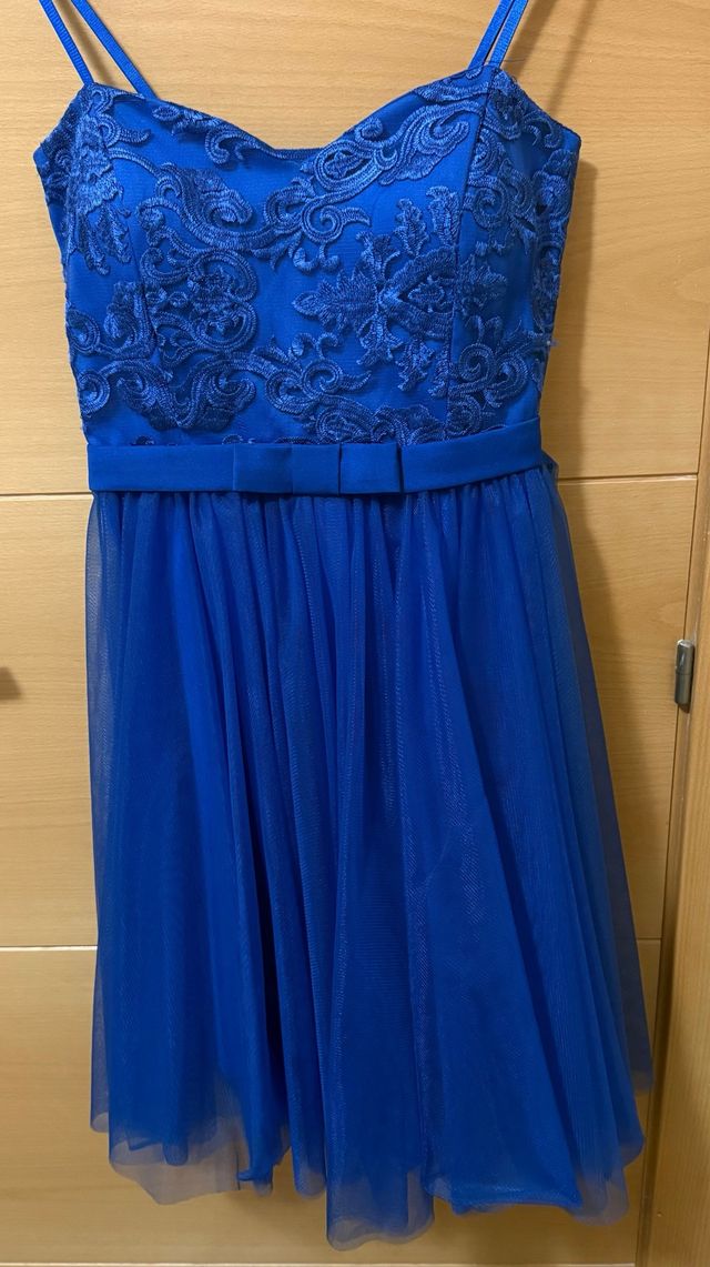 Vestido azul para festa