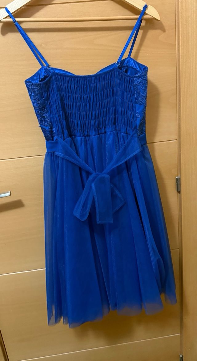 Vestido azul para festa