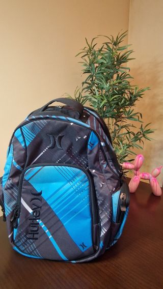 Mochila Hurley Azul y Negra