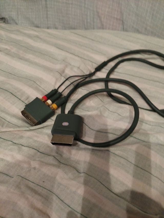 Cable AV Xbox 360 gris