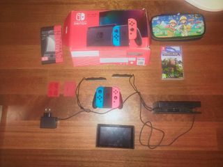 Nintendo Switch+ estuche+ memoria + Minecraft 
