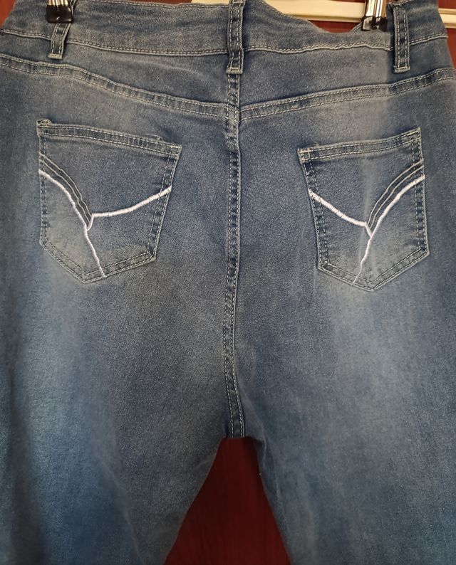 Pantalon vaquero pitillo