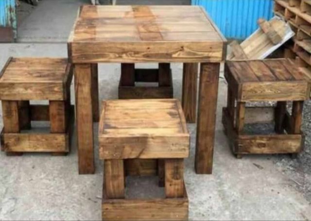 Mesa+4 taburetes madera rústica