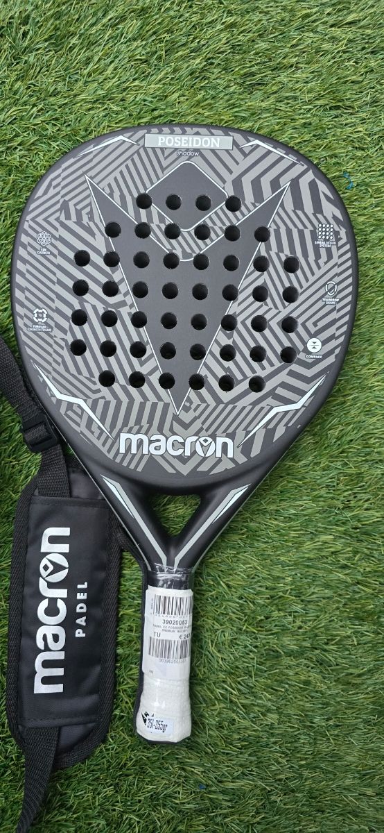 Pala Padel Macron Poseidon Shadow 2
NUEVA Precinto