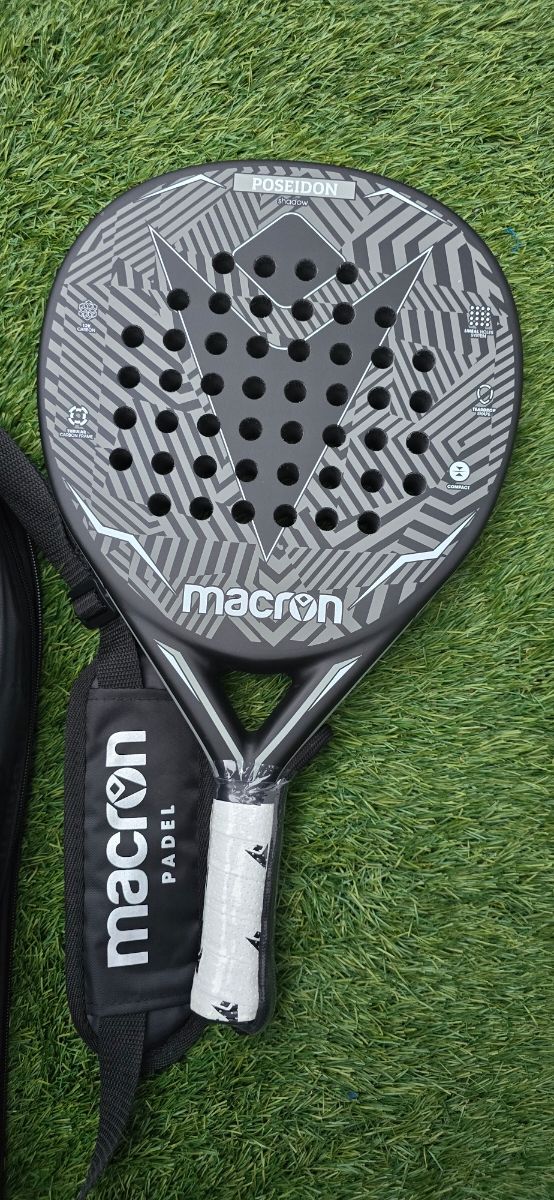 Pala Padel Macron Poseidon Shadow 2
NUEVA Precinto