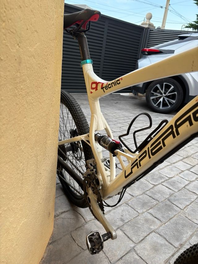 Bicicleta Lapierre Zesty 900