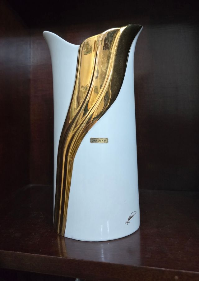 Jarrón Porcelana y Oro años 70 Sango