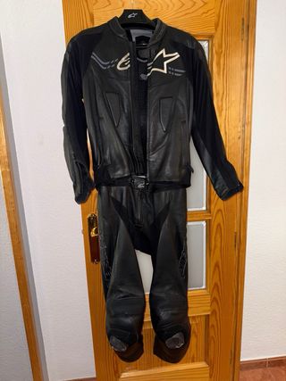 Mono piel Alpinestar Talla 50