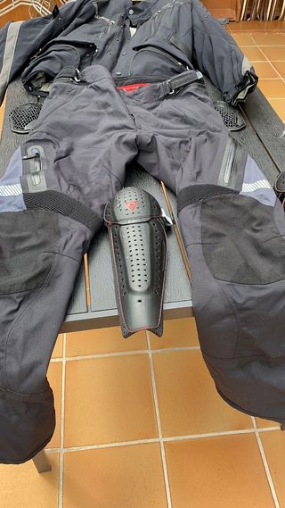 Conjunto moto Dainese carve master  talla 56 