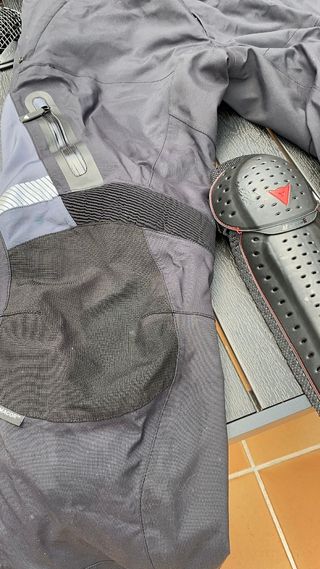 Conjunto moto Dainese carve master  talla 56 