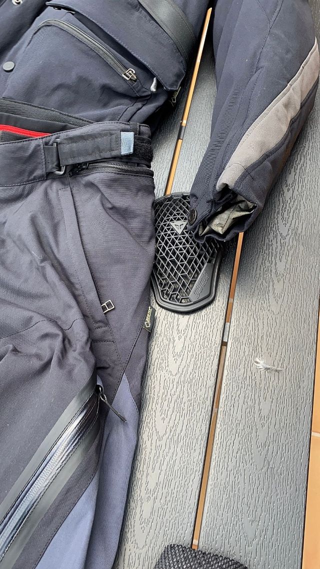 Conjunto moto Dainese carve master  talla 56