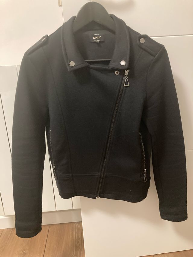 Cazadora negra ONLY