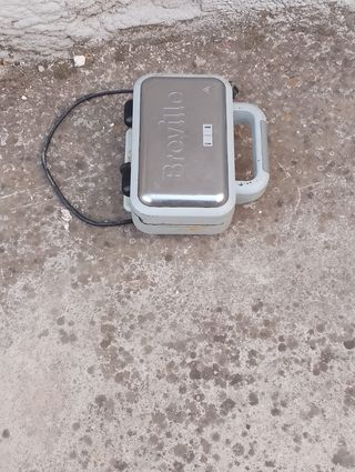 Sandwichera usada