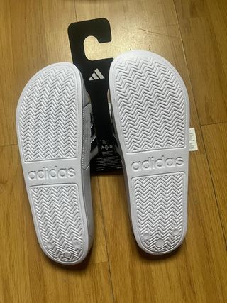 Chanclas Adidas - Blancas