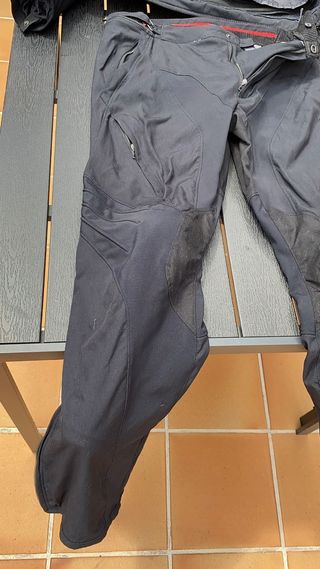 Chaqueta y pantalón Dainese entretiempo