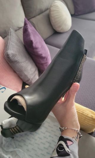 Botines Guess Negros Nuevos - Talla 39