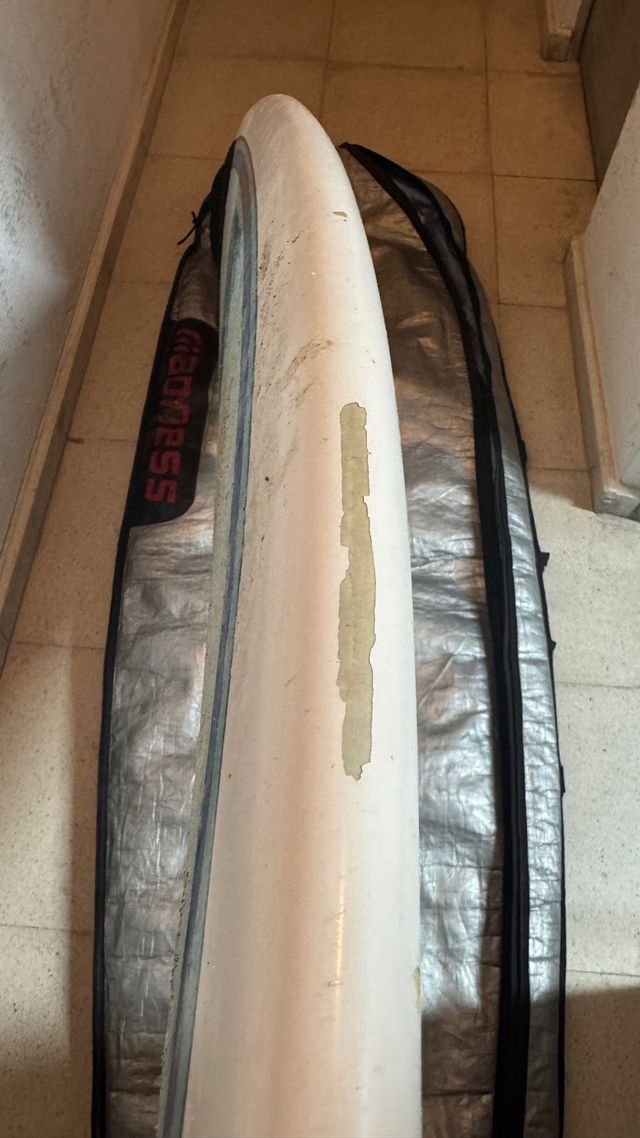Tabla surf NSP 6.8 - usada con funda 150€