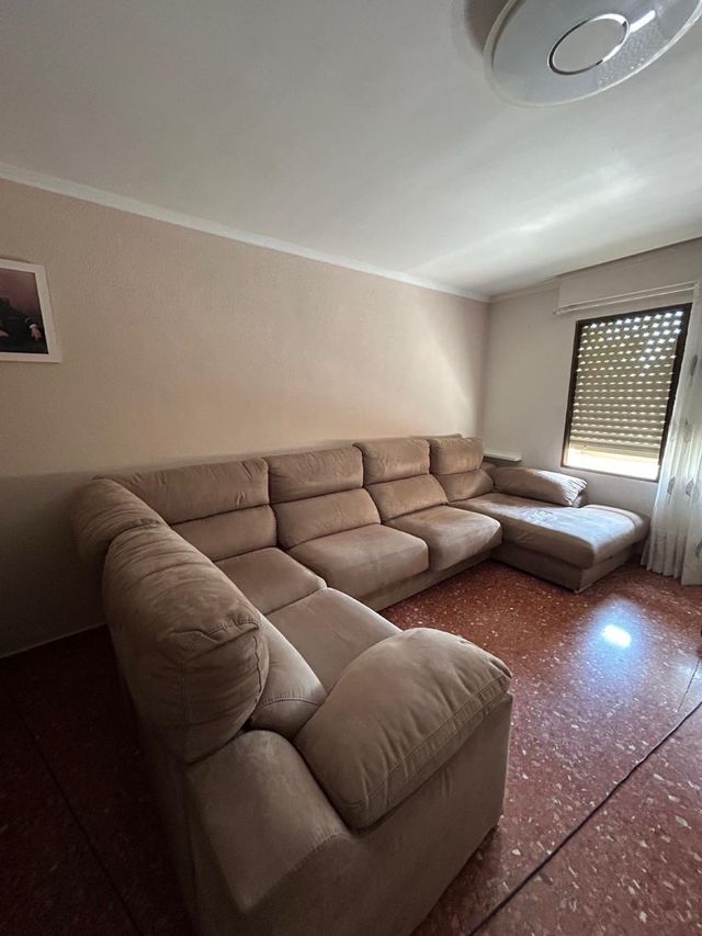 Sofá chaise longue beige