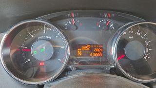 Peugeot 5008 2014