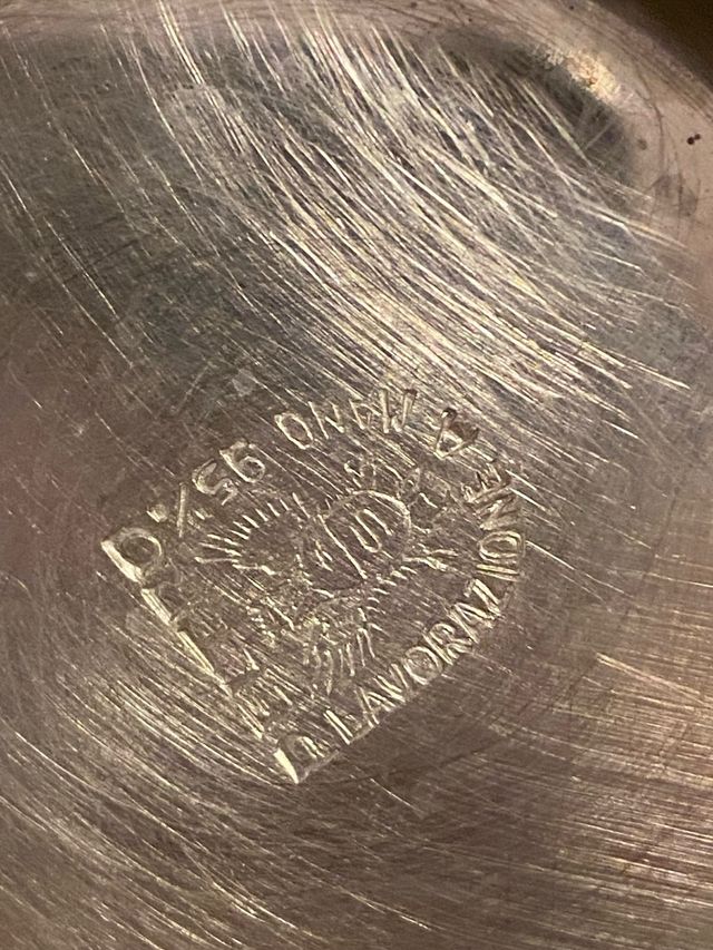 coppa con coperchio in peltro antico