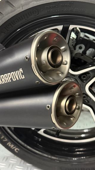 Escapes Akrapovic BMW R12 Nine T 2024, homologados