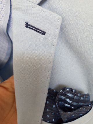 Traje chaqueta niño azul claro.Spagnolo
