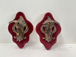 2 Perchas Pared Antiguas - Terciopelo Rojo