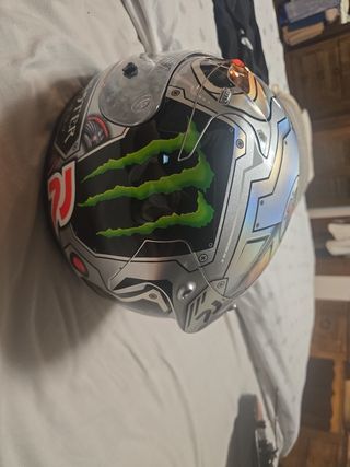 Casco HJC RPHA 11, diseño robot 
Talla  m 
