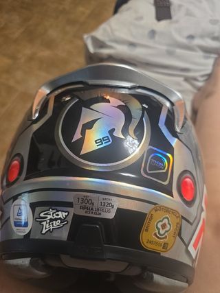 Casco HJC RPHA 11, diseño robot 
Talla  m 
