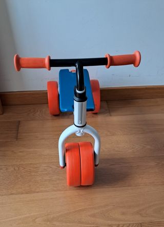Correpasillos evolutivo bicicleta  sin pedales 